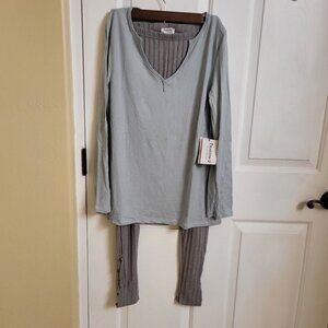 Bearpaw 2 Piece Pajamas Medium Green Gray Women's NWT Size Large